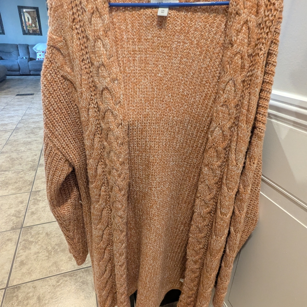 Cozy Cable Knit Sweater - Tan